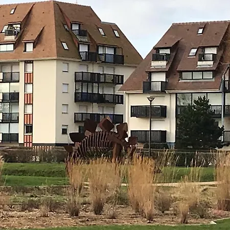 Bel 3 Pieces Avec Wifi, Proche Et Commerces, Balcon Et Parking Prive. - Fr-1-712-79 Apartment *